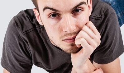 Vīrietis vēlas dabiski palielināt savu dzimumlocekli